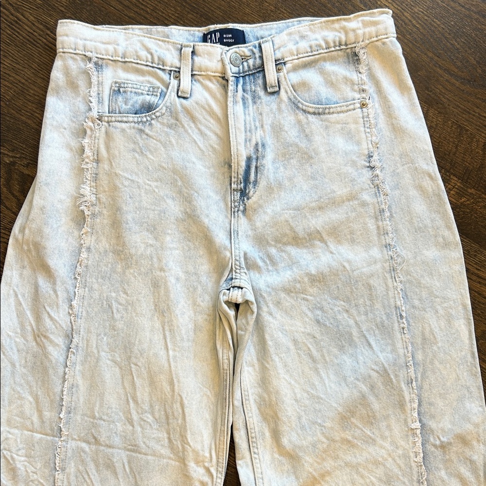 Gap Baggy Light Isla Wash Wide-Leg Ultra Soft Frayed Seam Jeans Bohemian Size 8 - Picture 5 of 14